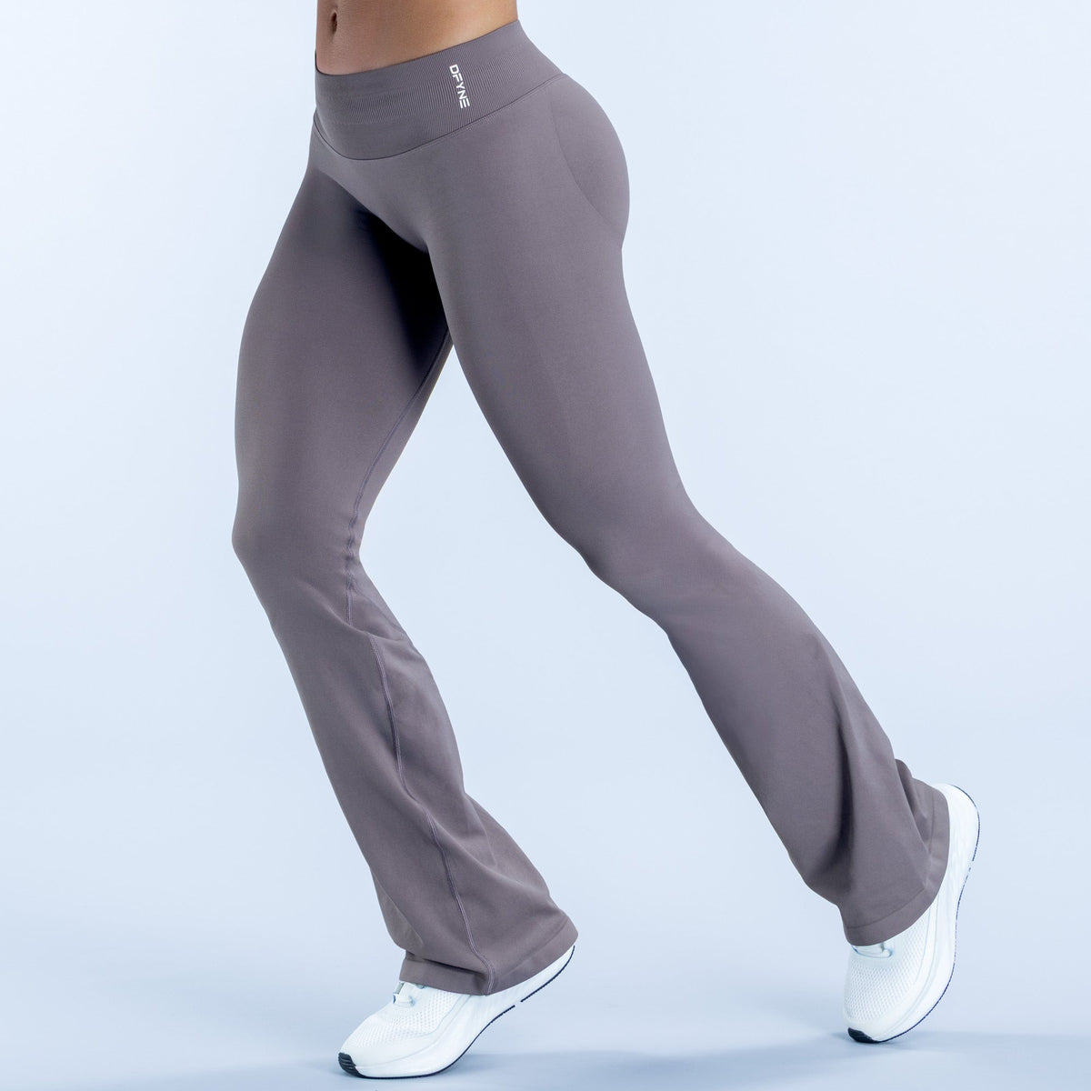 Calça Flare Impact — Truffle