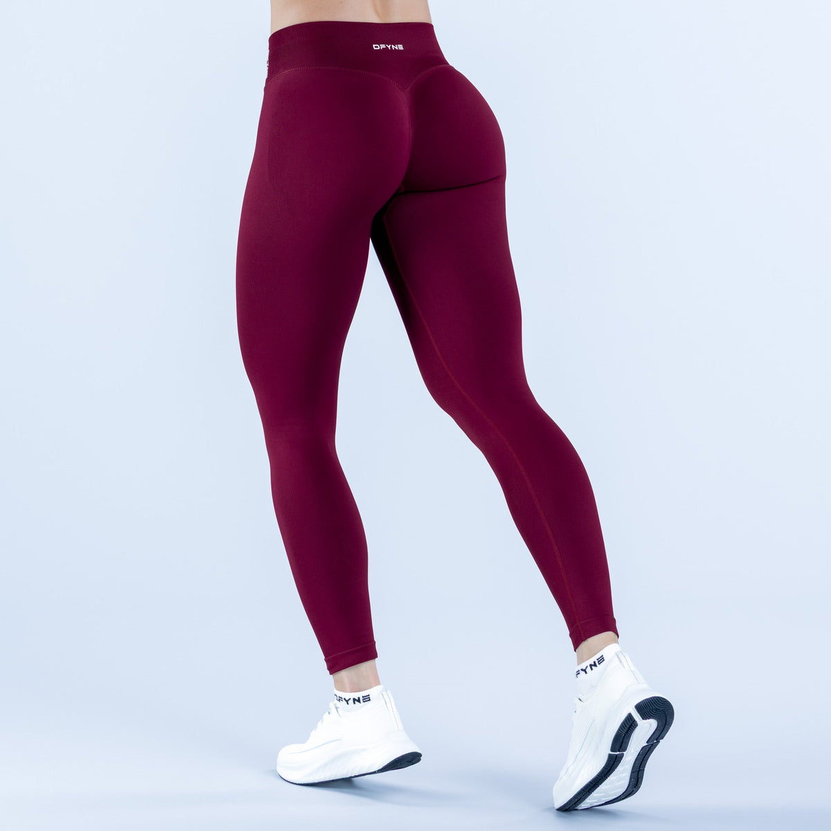 Legging Impact — Winter Berry